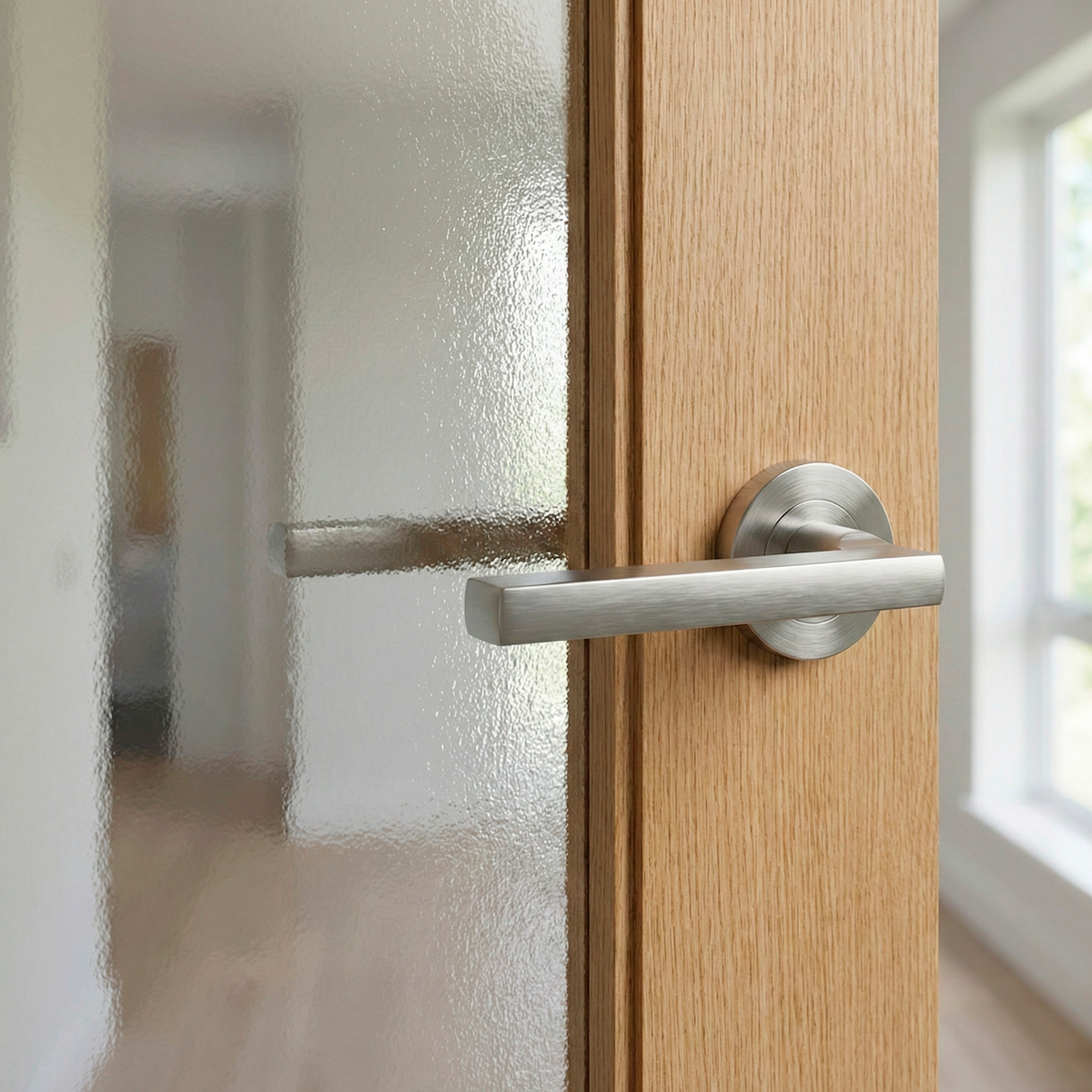 Manilla Rental '530A' roseta redonda de aluminio para puertas acabado níquel satinado