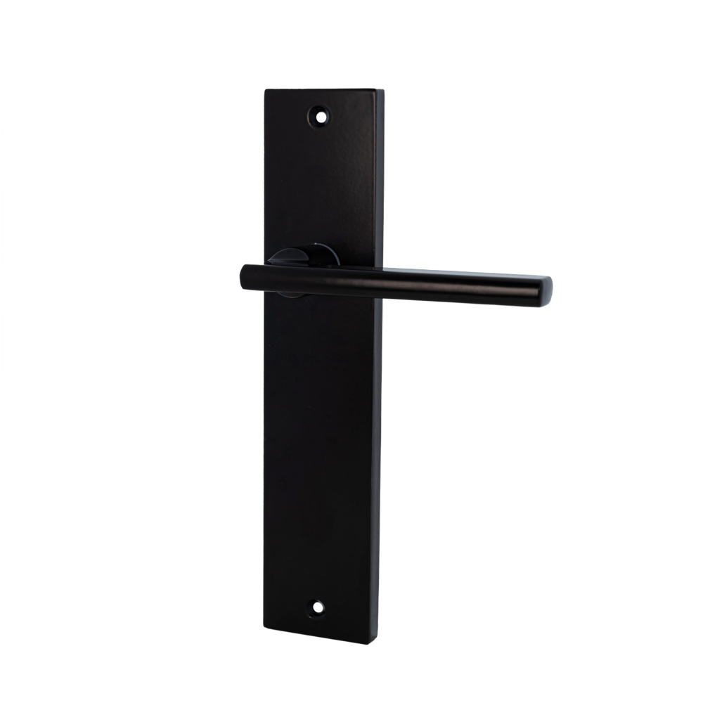 Manilla con placa rectangular acabado negro para puertas modelo 530